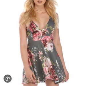 Windsor Mini Dress XS Open Back Dress 0 make an offer